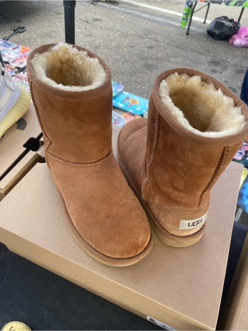UGG Kids Classic II Chestnut Boots Size 4 Youth w/ Original Box